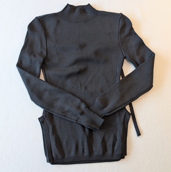 Black Ribbed Knit Backless Alt Fashion Long Sleeve Edgy Goth Sweater Top Size S - Picture 7 of 12